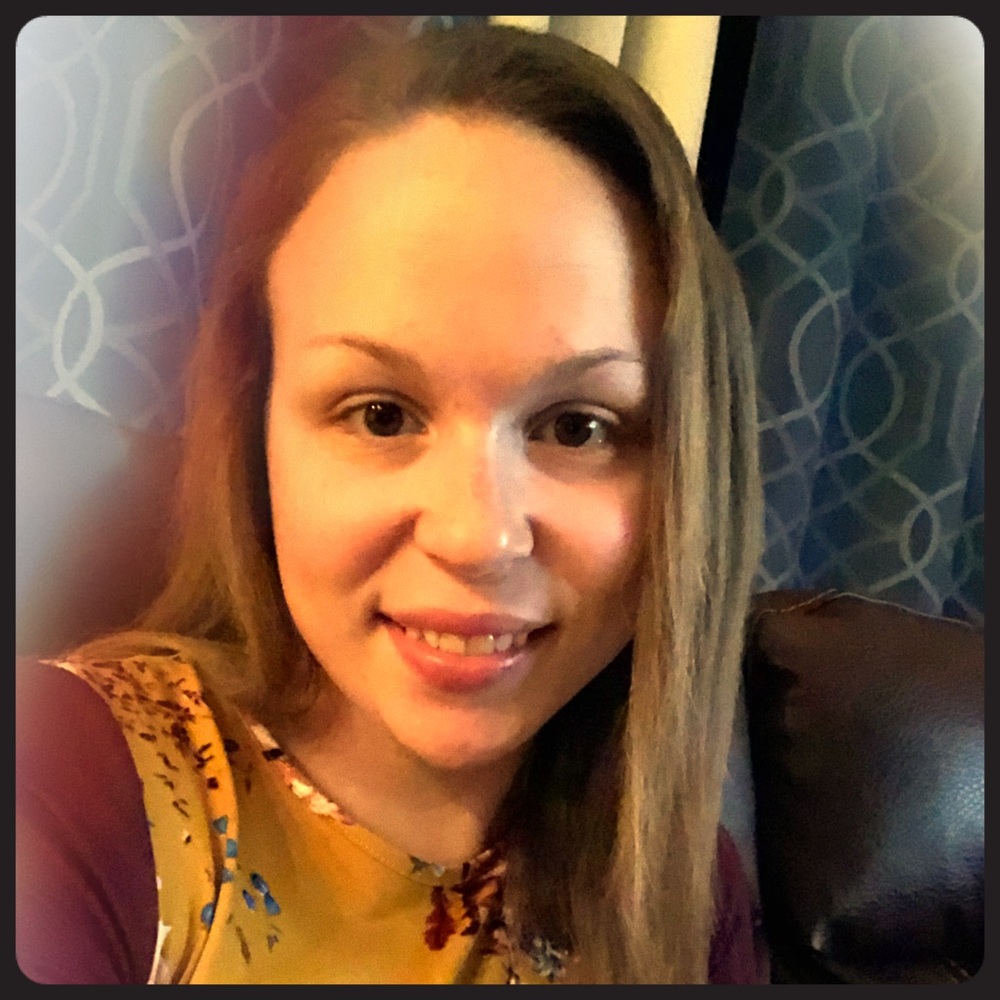 Meet your Posher, Allyssa
